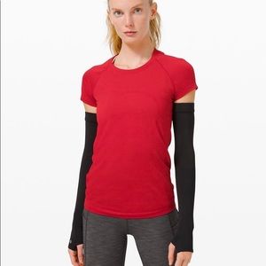 Lululemon Run For It All Armwarmers